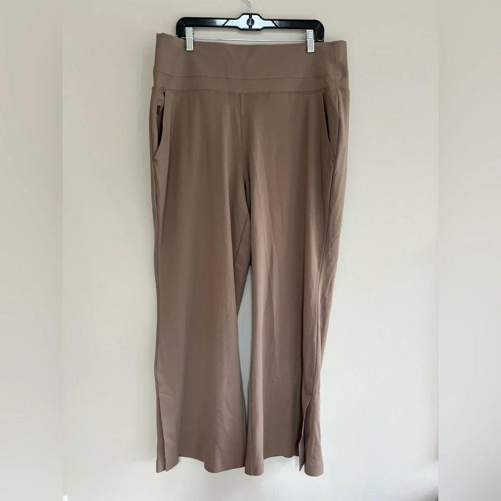 ATHLETA Venice Split Flare Pant in Rustic Beige Brown, size 1X